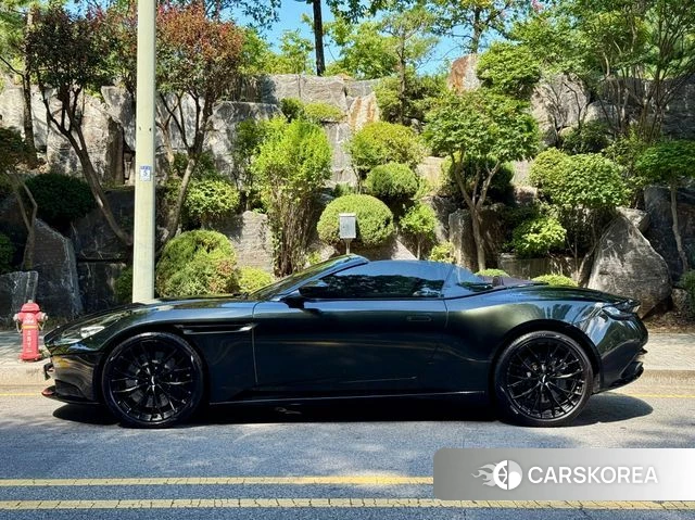 Aston Martin DB11 id 4687359 из Кореи 12