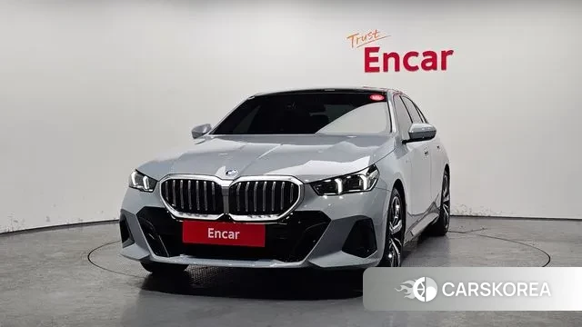 BMW 5 Series (G60) id 3732492 из Кореи 13