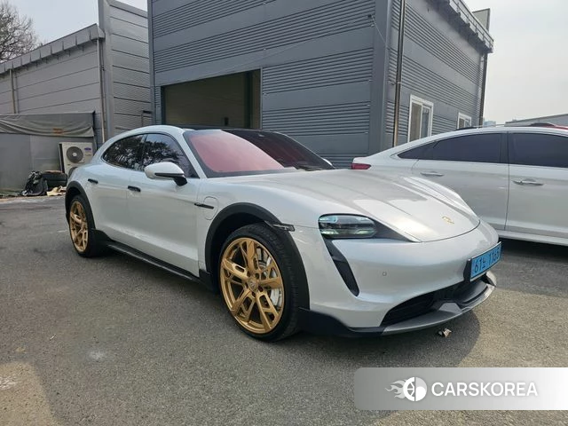 Porsche Taycan id 3857329 из Кореи 10