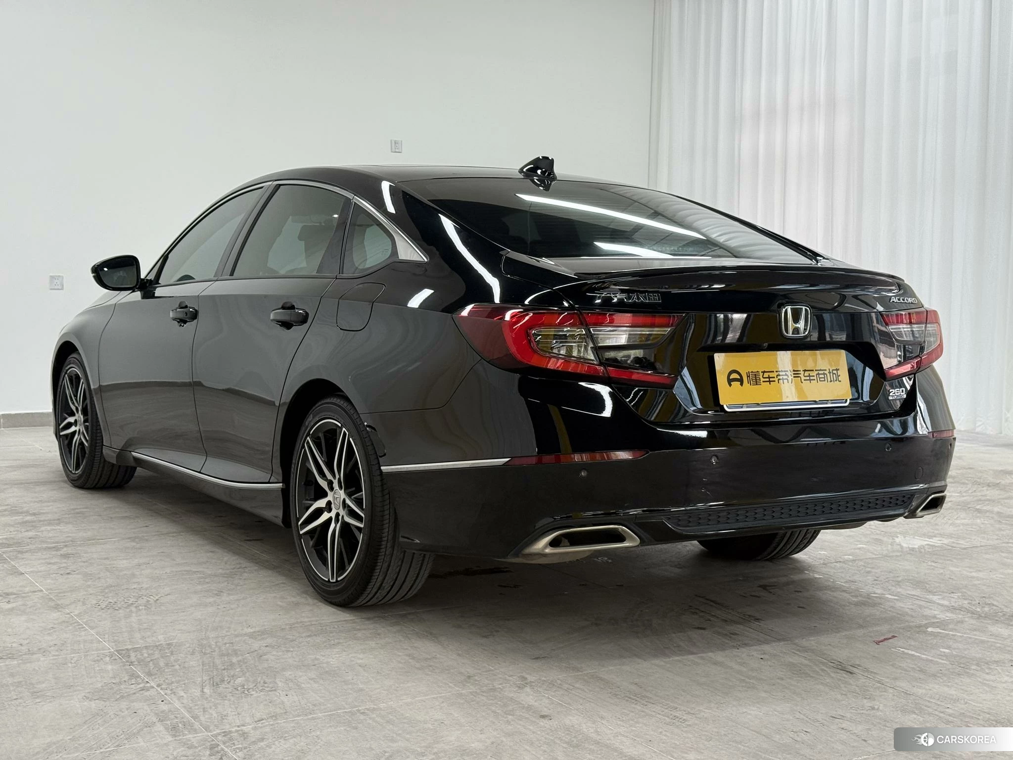 Honda Accord id 4511008 из Китая 13