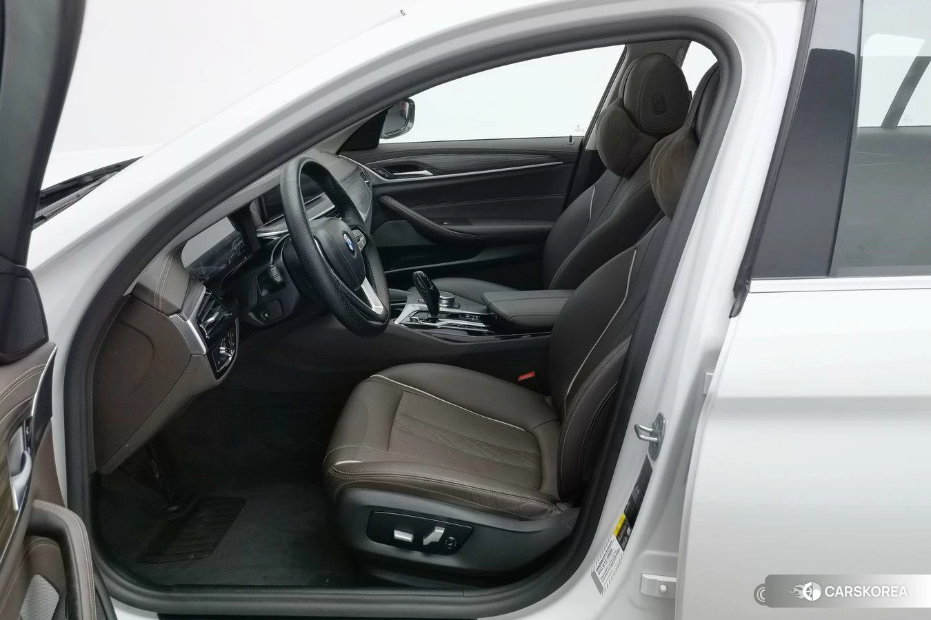 BMW 5 series PHEV id 4467398 из Китая 17