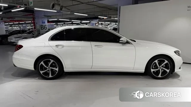 Mercedes-Benz E-Class W213 id 3407540 из Кореи 13