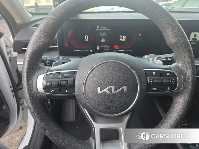Kia The New K5 3rd generation 2024 Белый из Кореи, фото 3