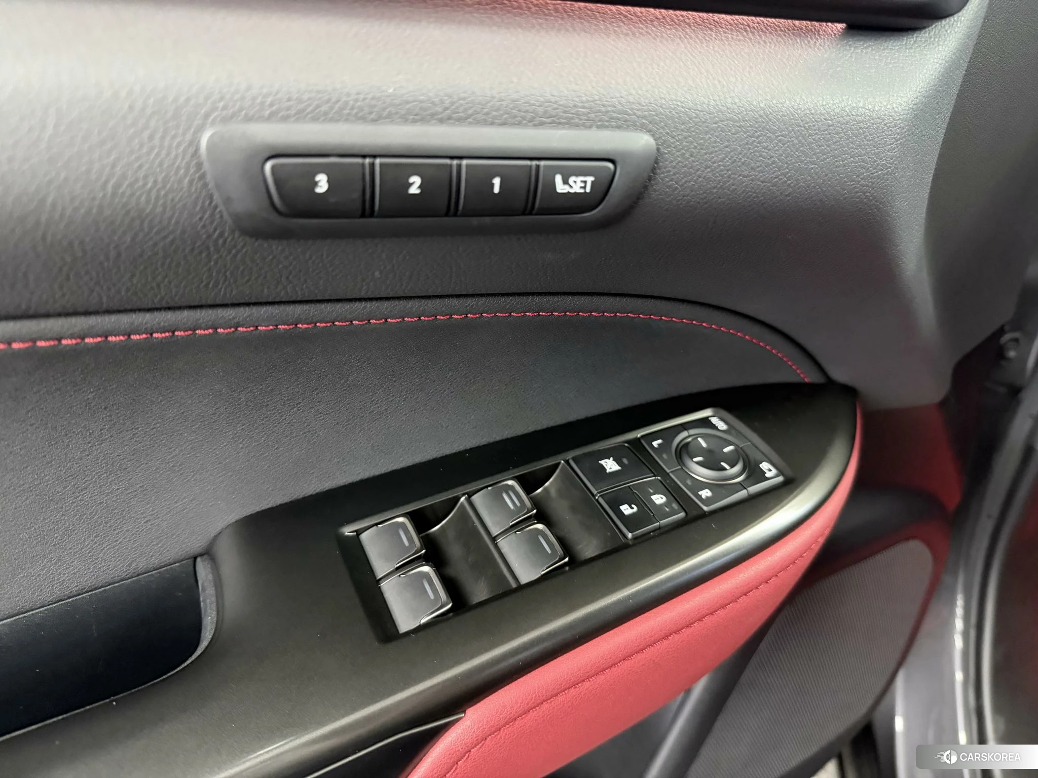 Lexus NX id 4468070 из Китая 9