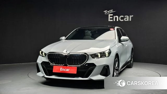 BMW 5 Series (G60) id 4222706 из Кореи 13