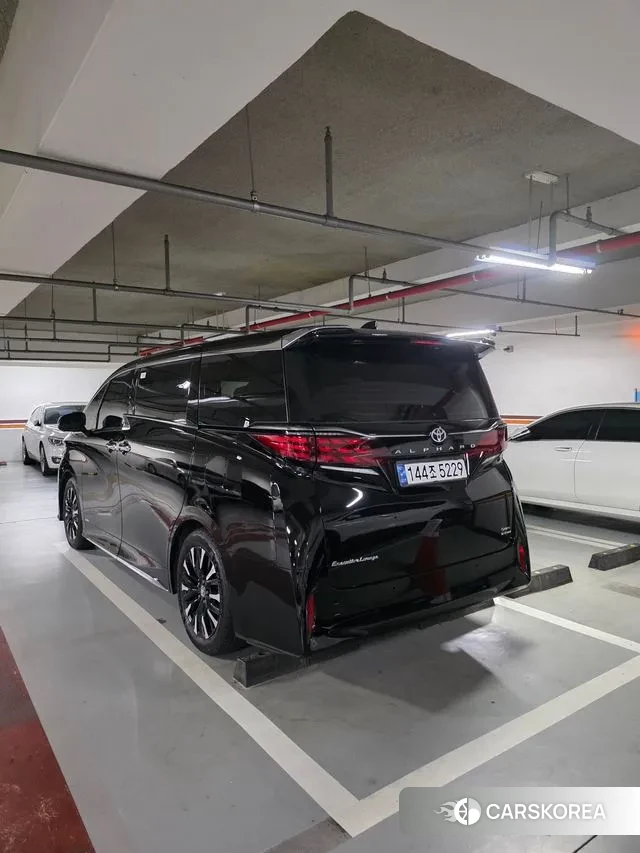 Toyota Alphard 4th Generation 2024 Черный из Кореи, фото 3