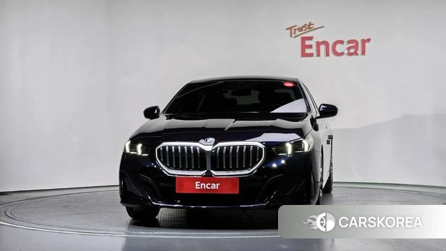 BMW 5 Series (G60) id 4493824 из Кореи 23