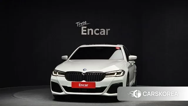 BMW 5 Series (G30) id 3561048 из Кореи 13