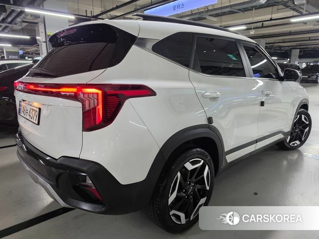Kia The New Seltos 2022 Белый из Кореи, фото 3