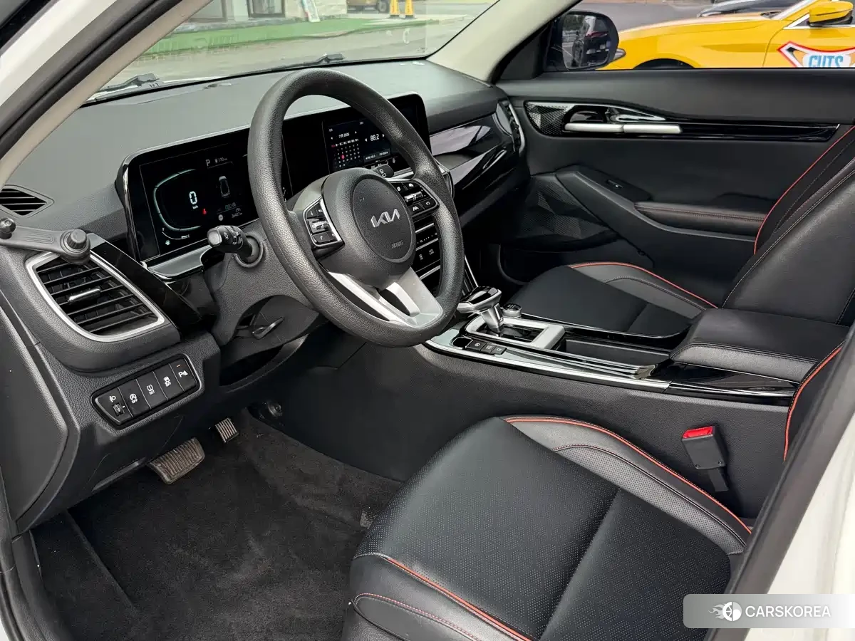 Kia Seltos 2024 Белый из Китая, фото 3