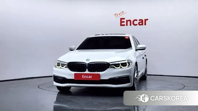 BMW 5 Series (G30) id 3351146 из Кореи 13