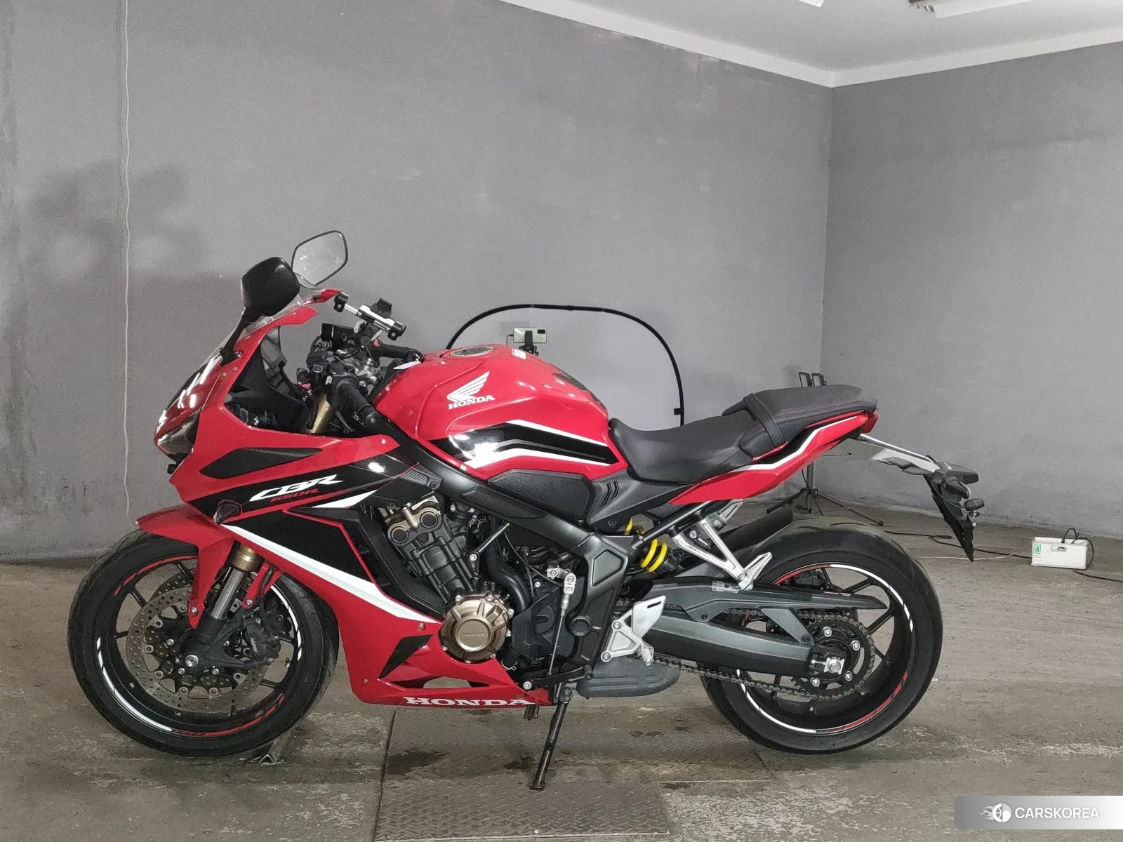 Проданный Honda CBR650R id 3947212 из Японии