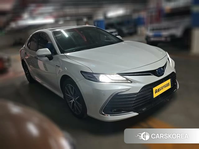 Toyota Camry 2021 Белый из Китая, фото 3