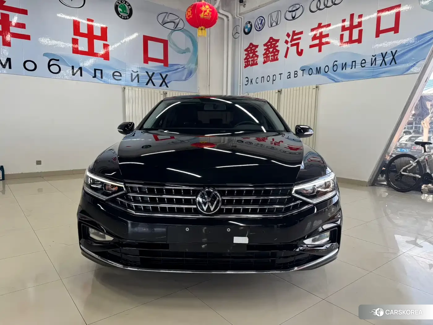 Volkswagen Magotan 2023 Черный из Китая, фото 3