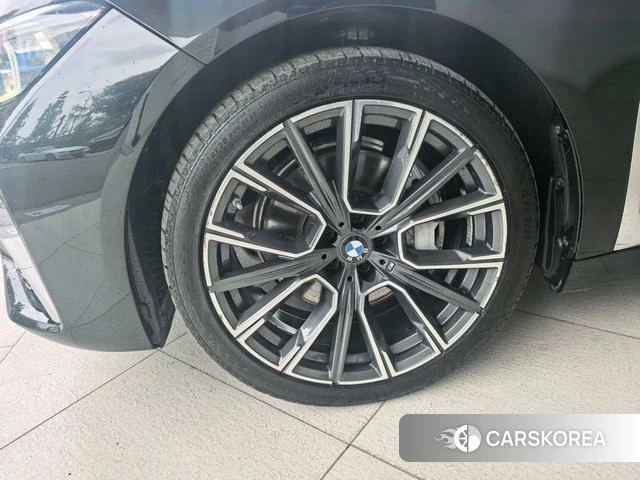BMW 7 series 2022 Черный из Китая, фото 3