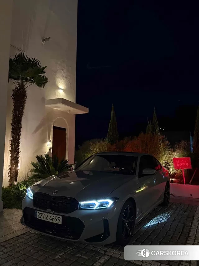 BMW 3 Series (G20) 2024 Небесно-голубой из Кореи, фото 3