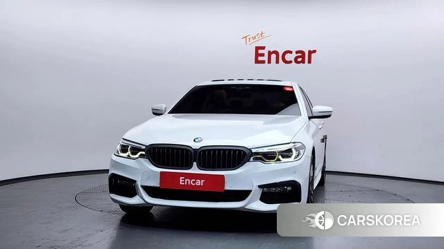 BMW 5 Series (G30) id 3796391 из Кореи 13