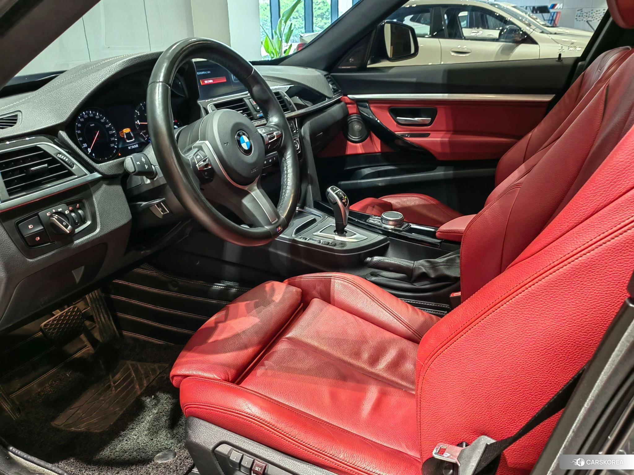 BMW 3 series GT 2020 Темно-серый из Китая, фото 5