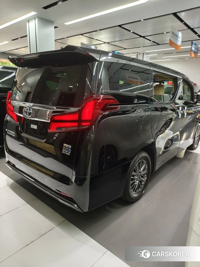 Toyota Elfa 2023 Черный из Китая, фото 5