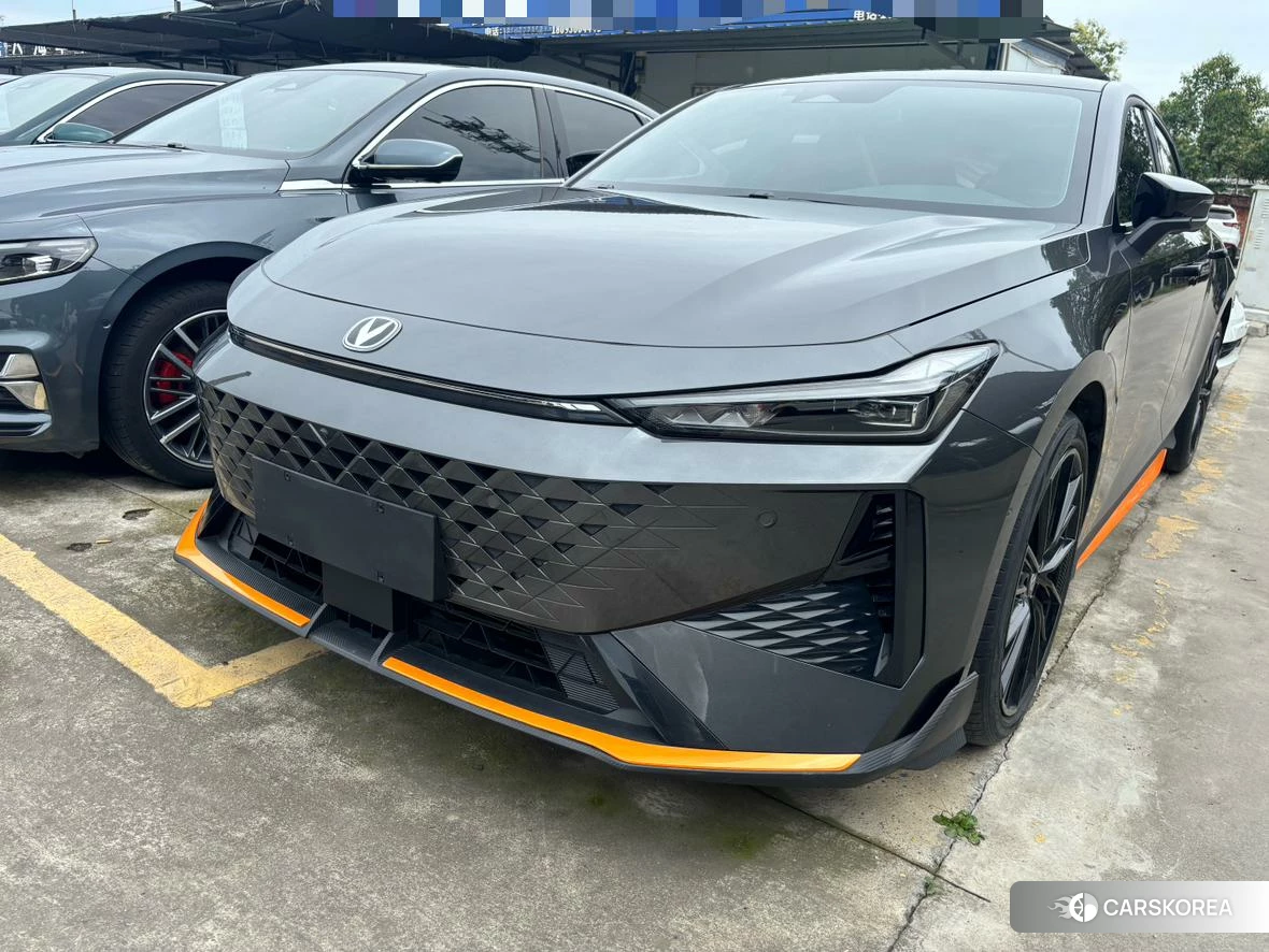 Chang'an UNI-V id 4468004 из Китая 11