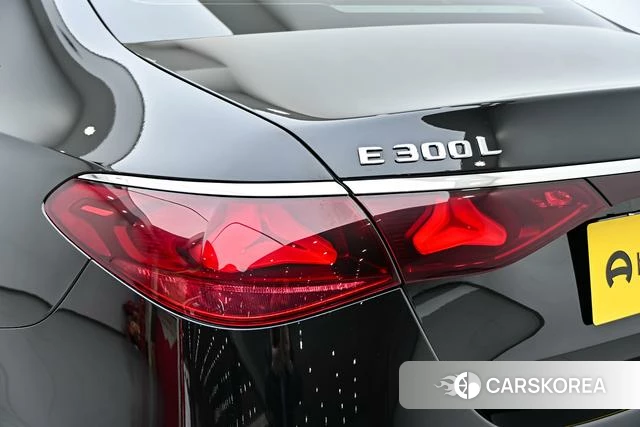Mercedes-Benz E-class id 4260439 из Китая 13