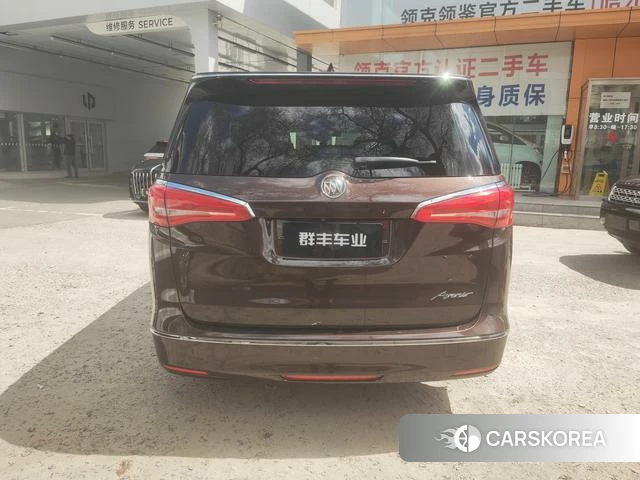 Buick GL8 2018 Фиолетовый из Китая, фото 3