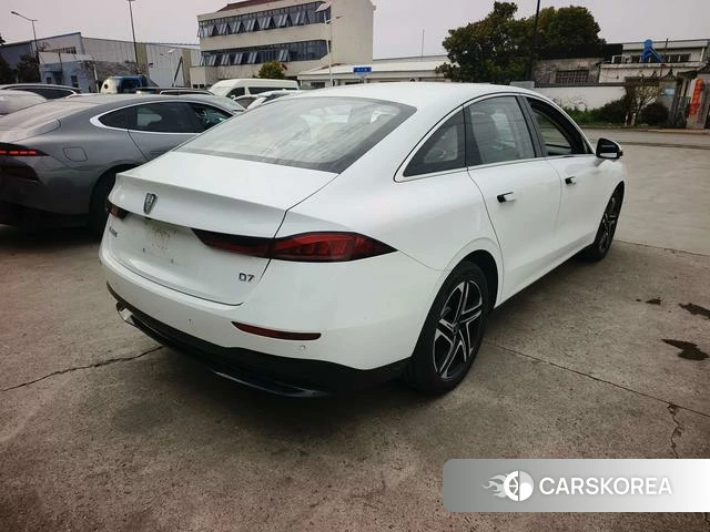 Roewe D7 EV 2023 Белый из Китая, фото 3
