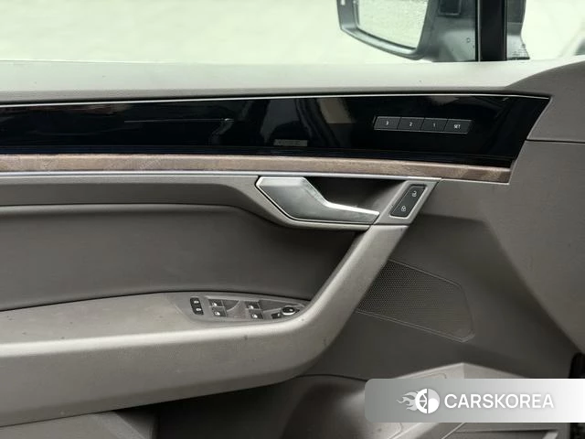 Volkswagen Touareg id 4299695 из Китая 7