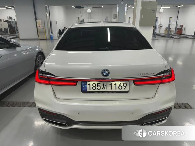 BMW 7 Series (G11) 2022 Белый из Кореи, фото 3