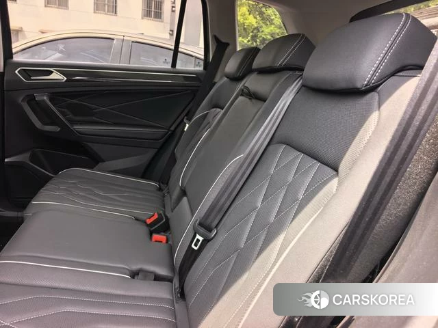 Volkswagen Tiguan L id 4273012 из Китая 19