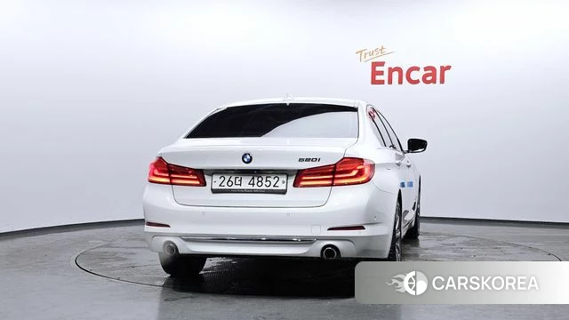 BMW 5 Series (G30) id 3808132 из Кореи 12