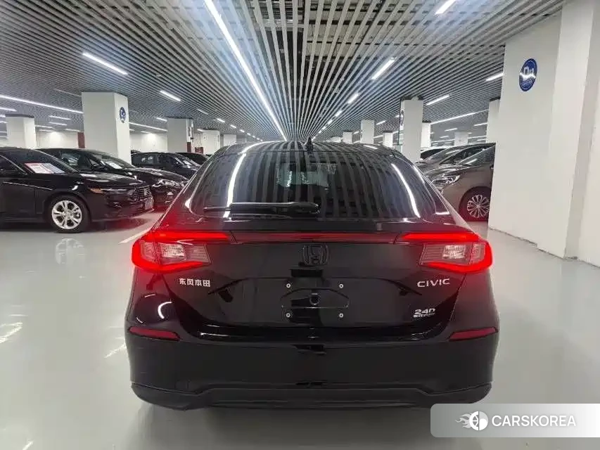 Honda Civic 2024 Черный из Китая, фото 3