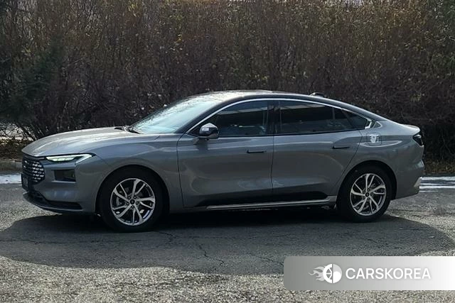 Ford Mondeo id 4387377 из Китая 9