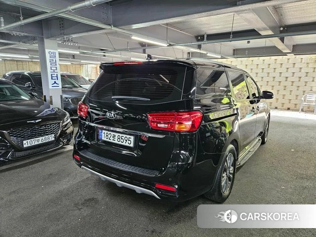 Kia The New Carnival id 4447315 из Кореи 13