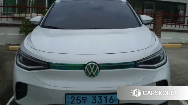 Volkswagen ID.4 2023 Белый из Кореи, фото 4