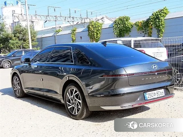 Hyundai Grandeur (GN7) id 3383402 из Кореи 13