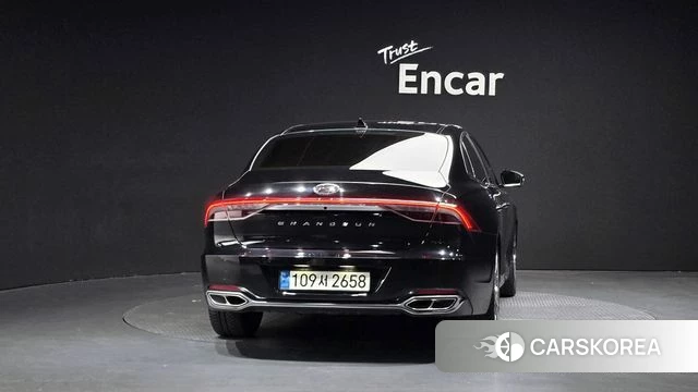Hyundai The New Grandeur IG id 4323811 из Кореи 23