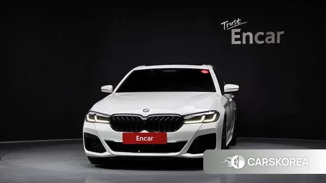 BMW 5 Series (G30) id 3735953 из Кореи 13