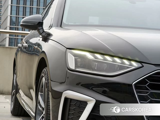 Audi A4L id 4299414 из Китая 10