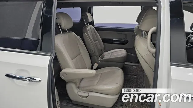 Kia The New Carnival id 2619780 из Кореи 13