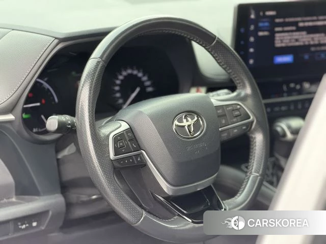 Toyota Saina 2022 Белый из Китая, фото 3
