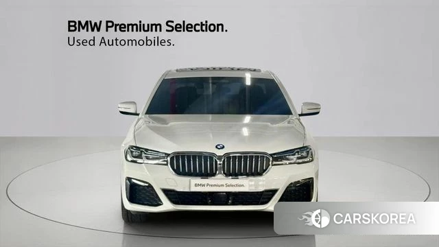 BMW 5 Series (G30) id 4506332 из Кореи 13