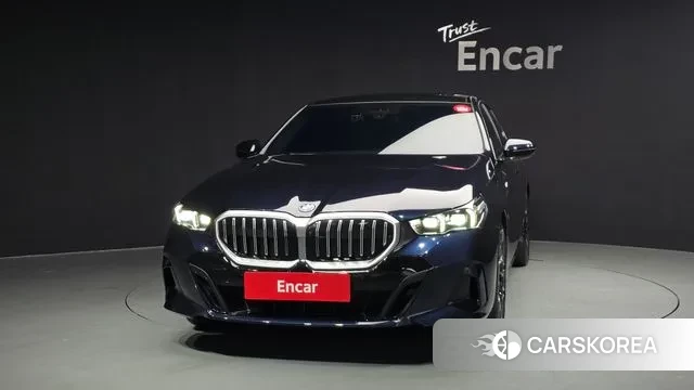 BMW 5 Series (G60) id 3733981 из Кореи 13