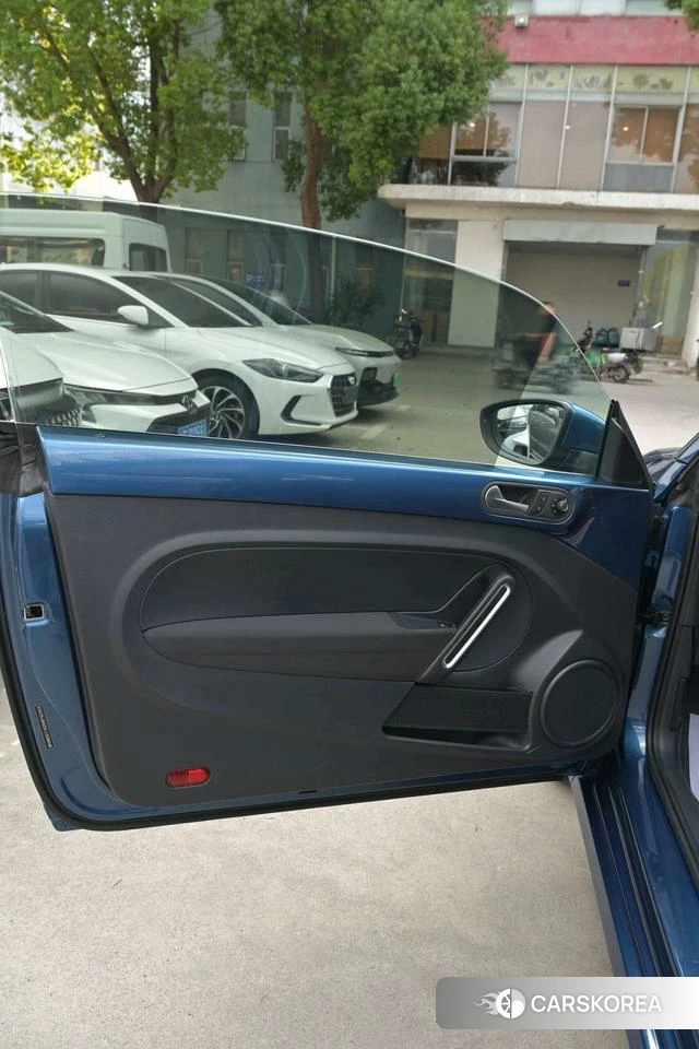 Volkswagen Beetle id 4239035 из Китая 17