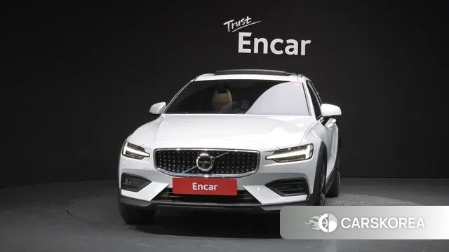 Volvo V60 Cross-Country 2nd Generation id 3504143 из Кореи 13