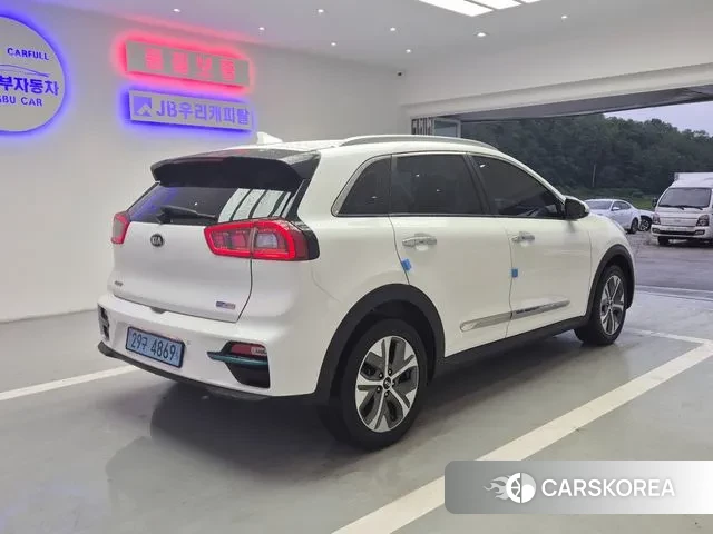 Kia Niro EV id 3008696 из Кореи 12