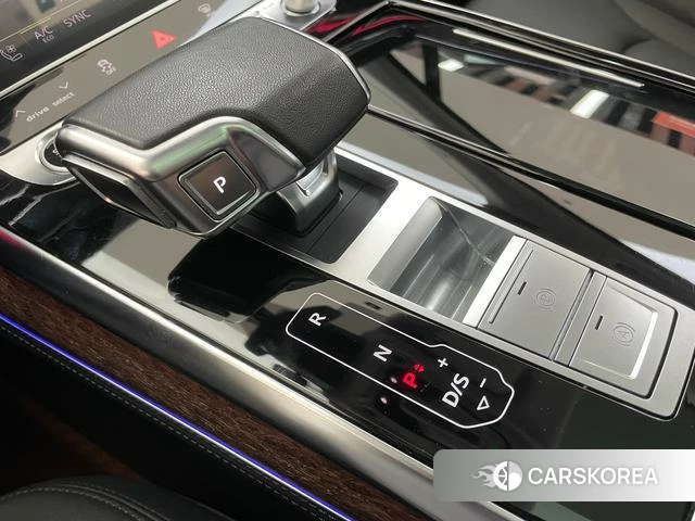 Audi Q7 id 4259221 из Китая 23