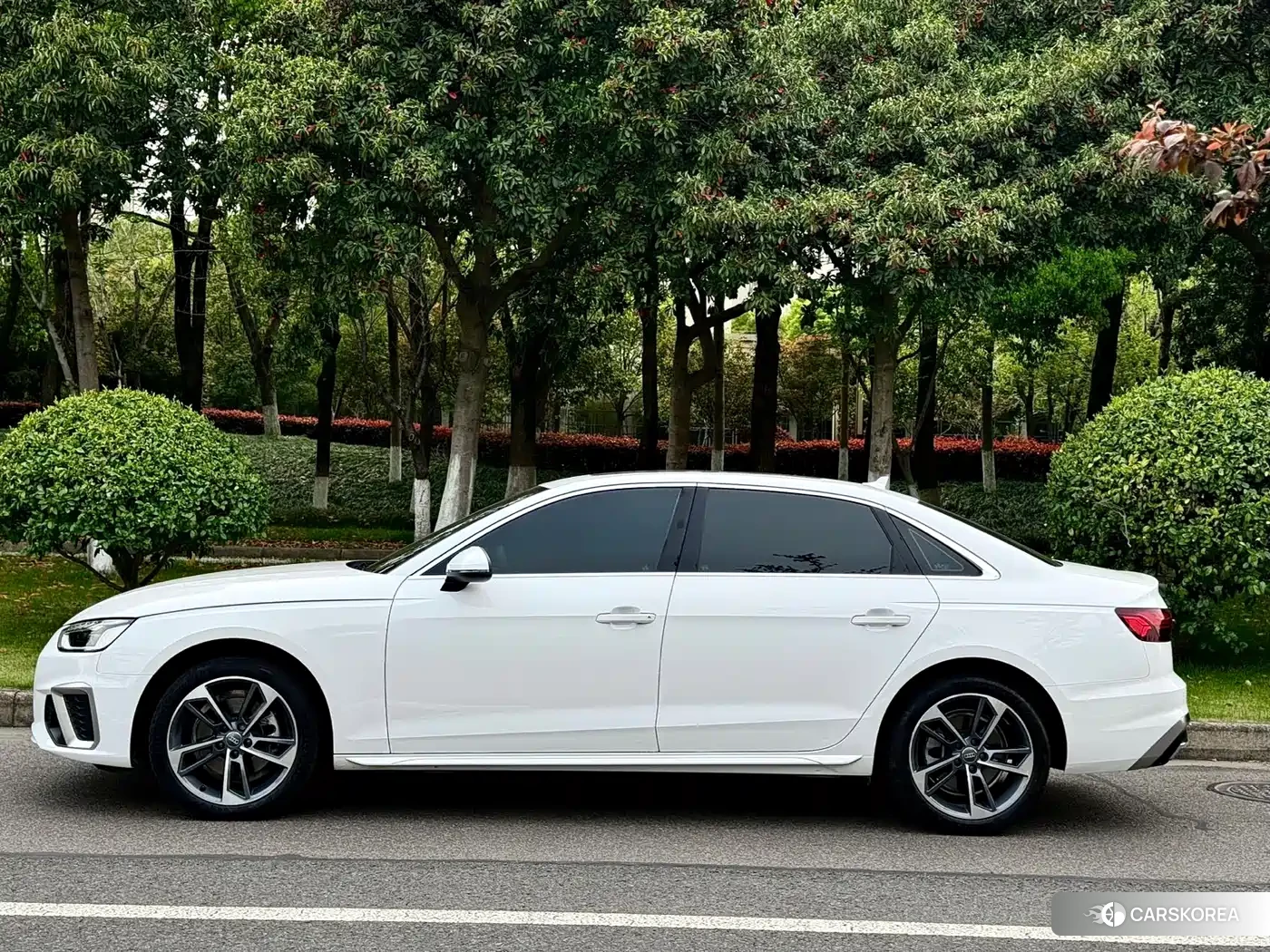Audi A4L 2021 Белый из Китая, фото 4
