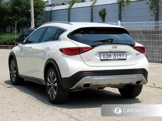 Infiniti QX30 id 4447462 из Кореи 12