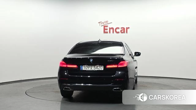 BMW 5 Series (G30) id 3859023 из Кореи 13